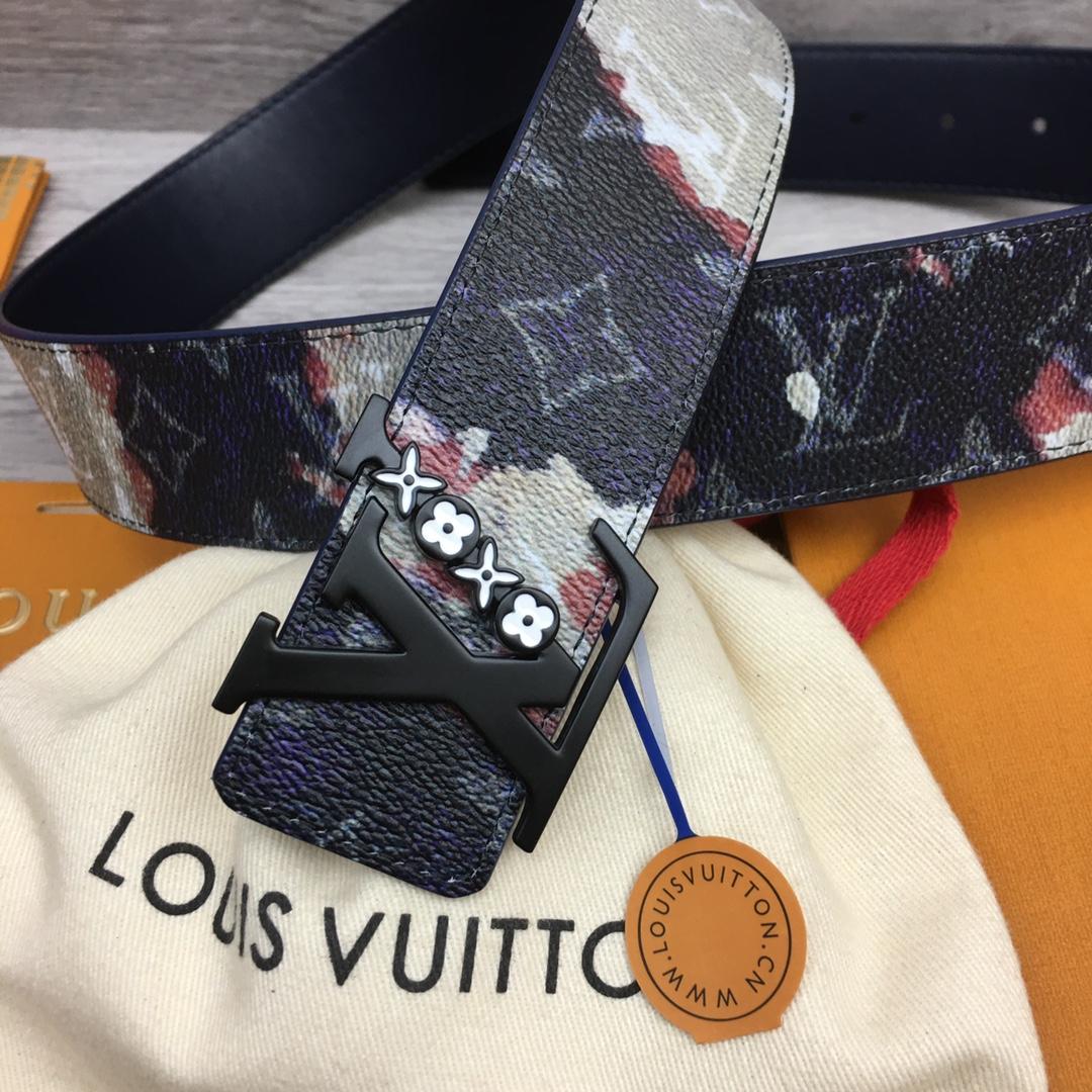 Louis Vuitton LV Initiales 40mm Reversible Belt - FashionPlug