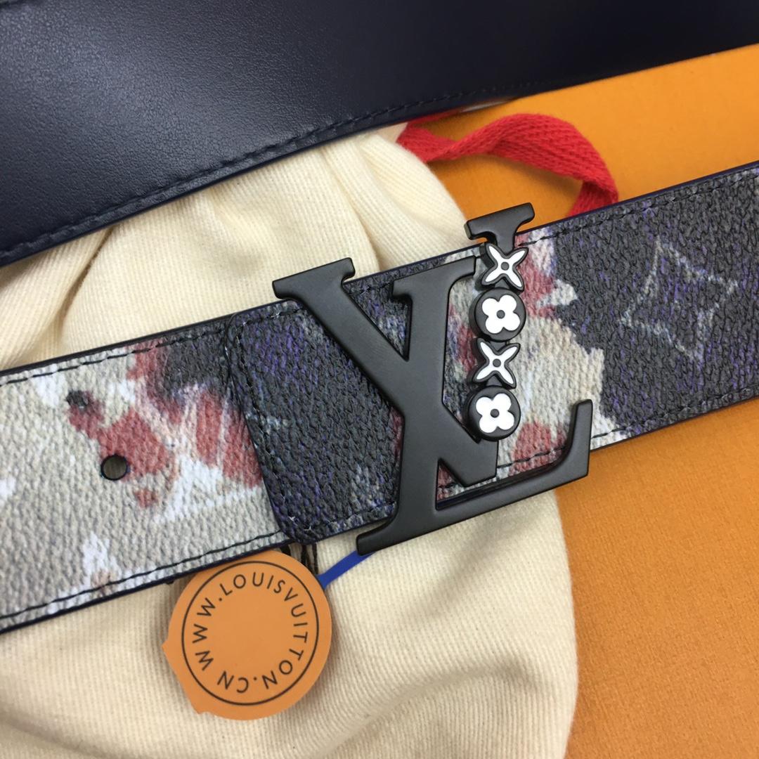 Louis Vuitton LV Initiales 40mm Reversible Belt - FashionPlug