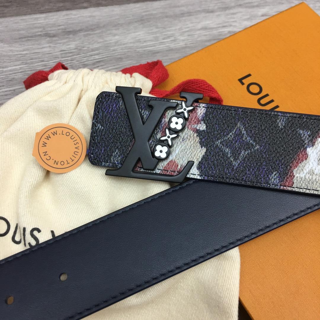 Louis Vuitton LV Initiales 40mm Reversible Belt - FashionPlug