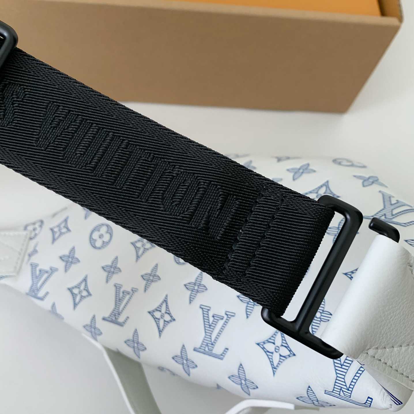 Louis Vuitton Rush Bumbag  M25227 - FashionPlug