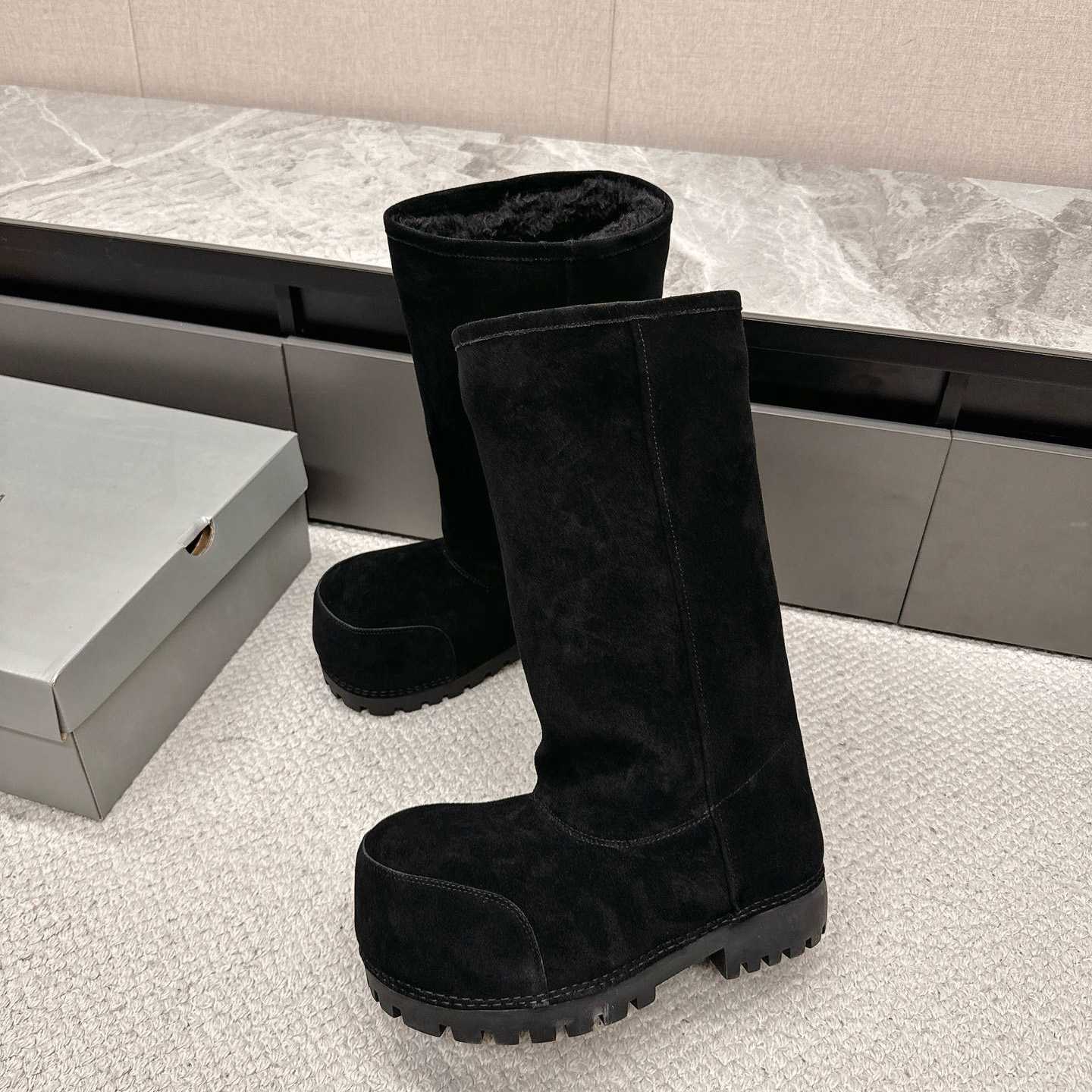 Balenciaga High Boot - FashionPlug