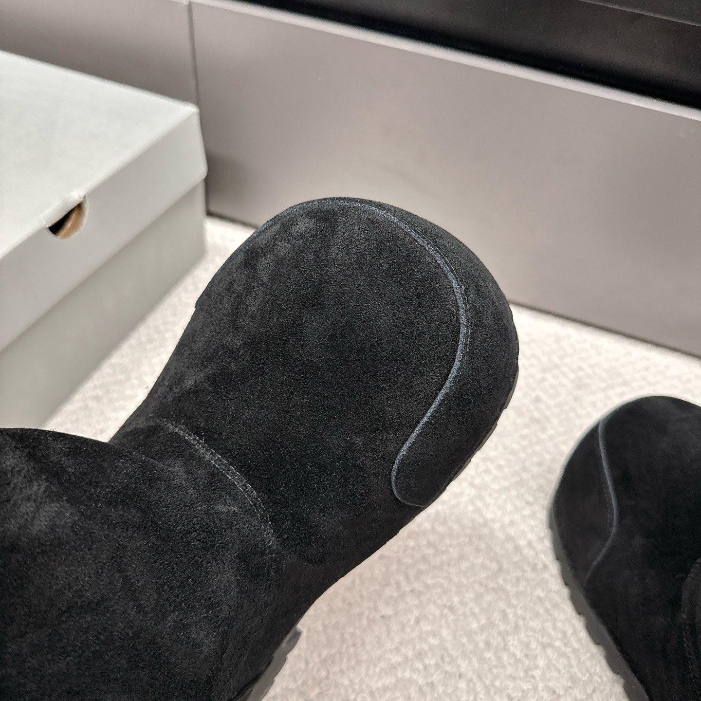 Balenciaga High Boot - FashionPlug