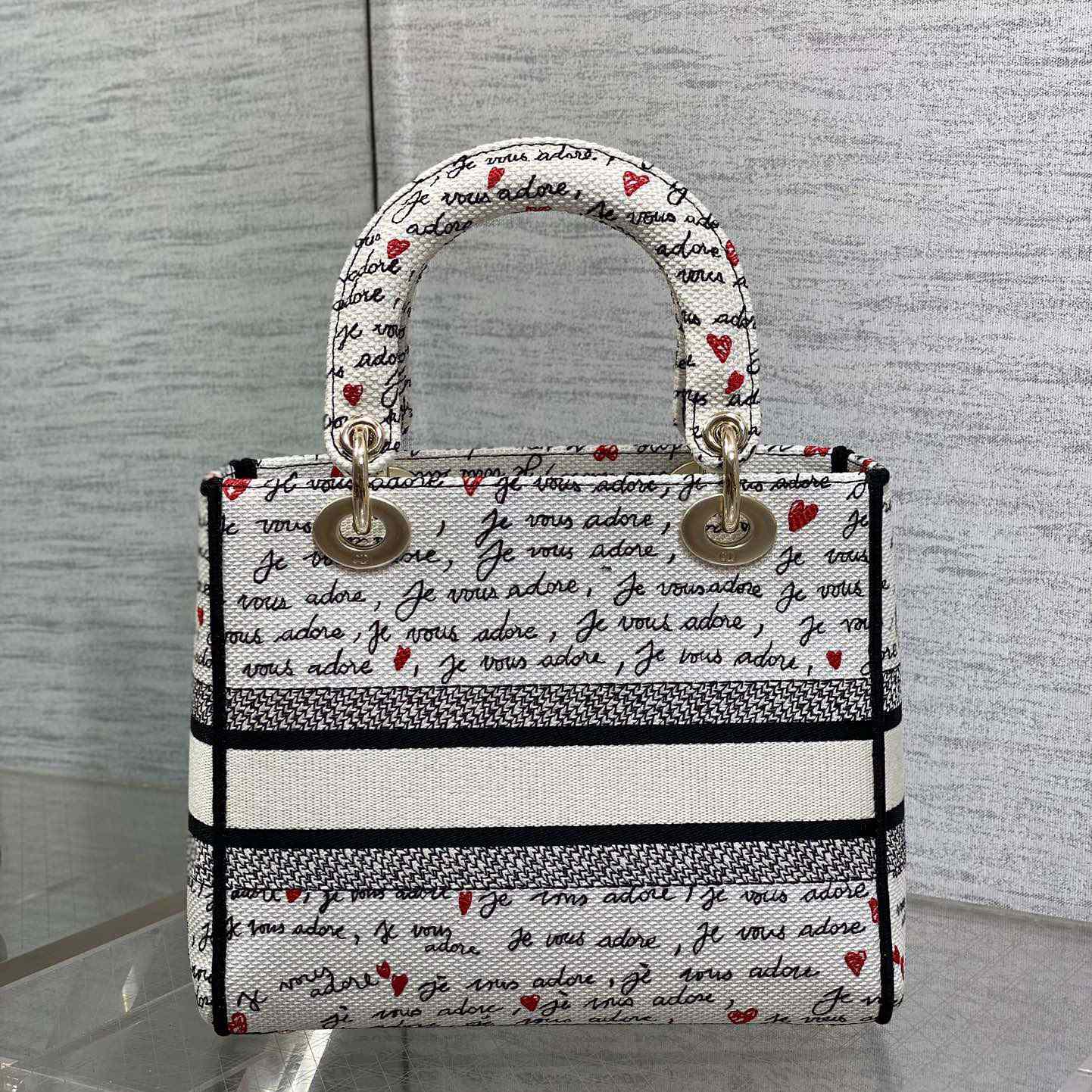 Dior Dioramour Medium Lady D-Lite Bag - FashionPlug