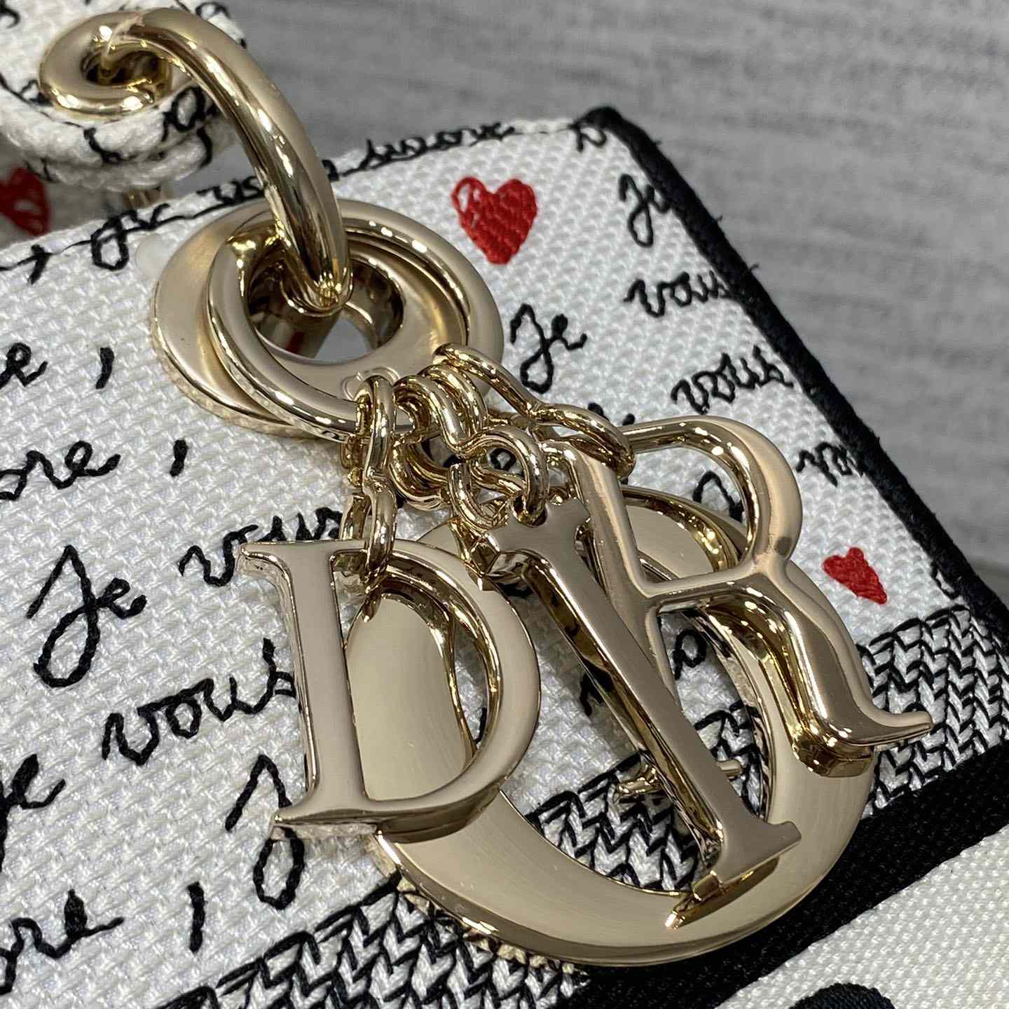 Dior Dioramour Medium Lady D-Lite Bag - FashionPlug