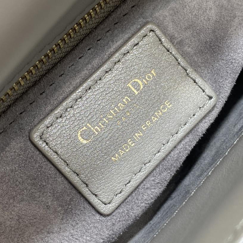 Dior Lady Dior Bag  21*11*5cm - FashionPlug