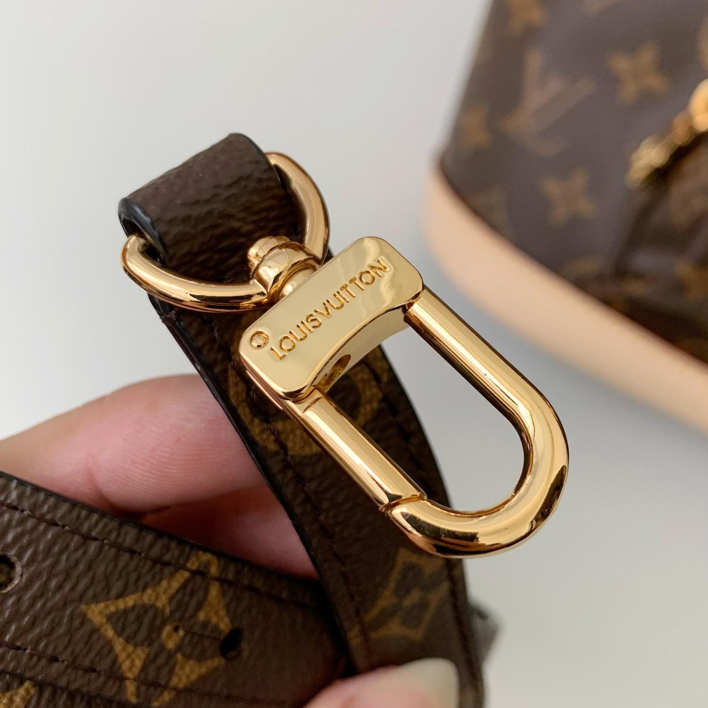 Louis Vuitton Montsouris PM   M11198 - FashionPlug