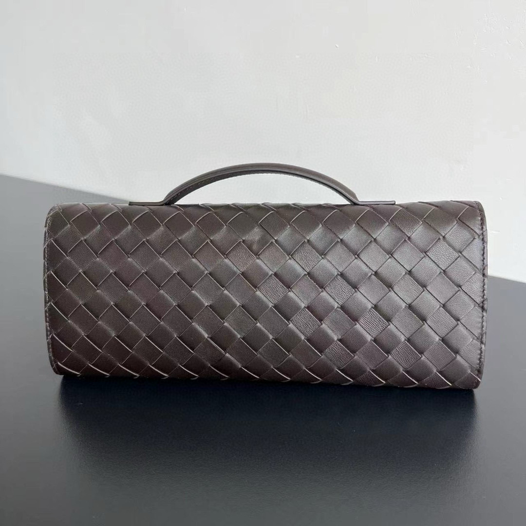 Bottega Veneta Long Clutch Andiamo With Handle - FashionPlug