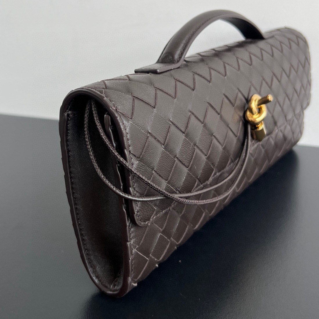 Bottega Veneta Long Clutch Andiamo With Handle - FashionPlug