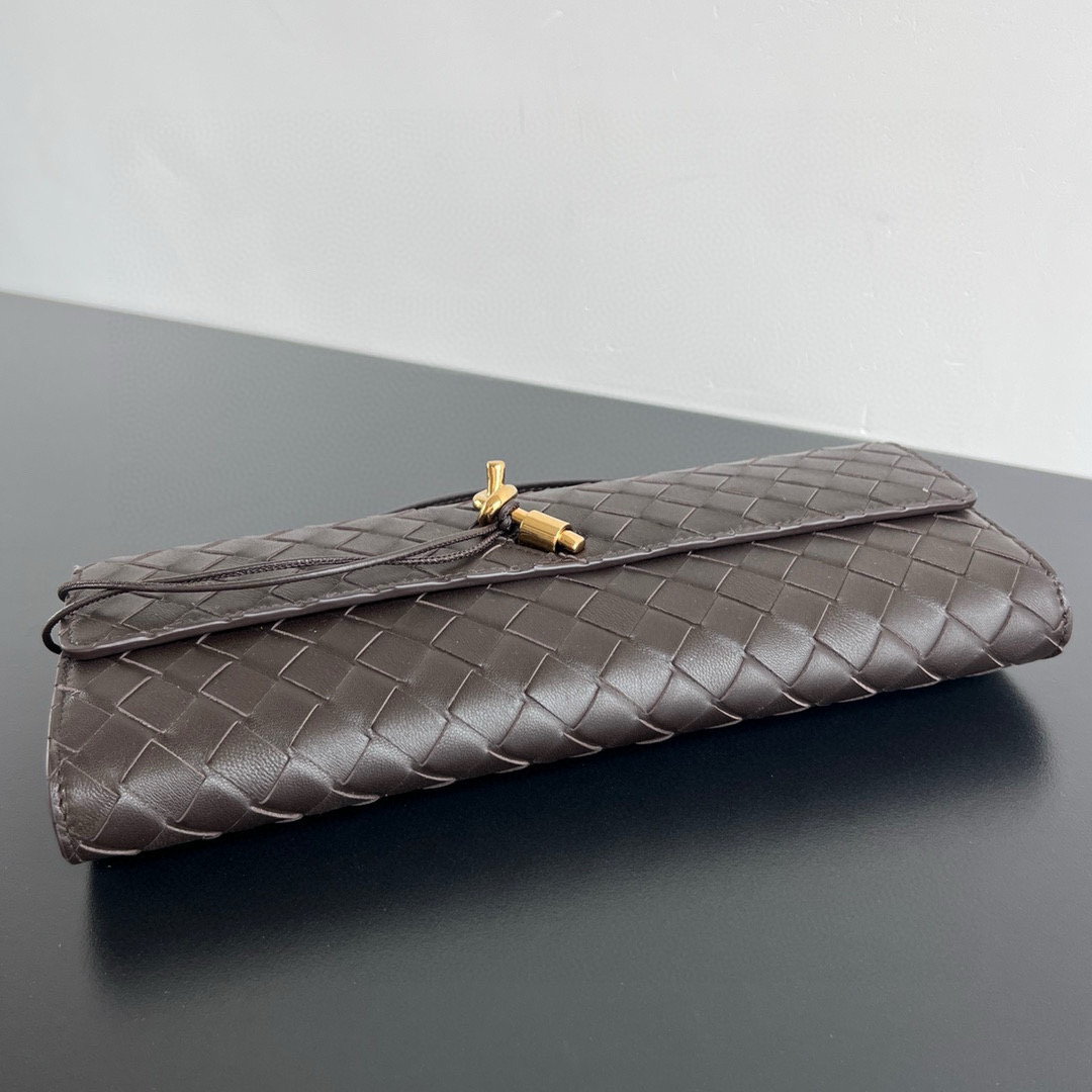 Bottega Veneta Long Clutch Andiamo With Handle - FashionPlug