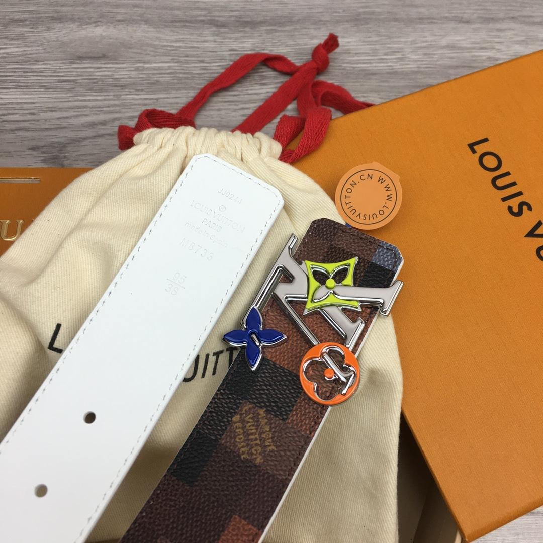 Louis Vuitton LV Initiales 40mm Reversible Belt - FashionPlug