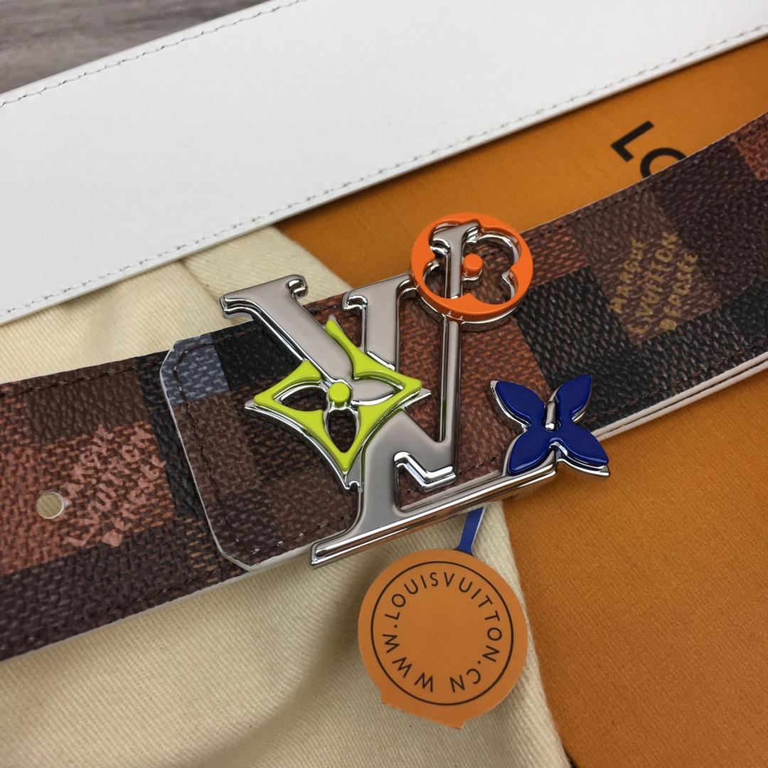 Louis Vuitton LV Initiales 40mm Reversible Belt - FashionPlug