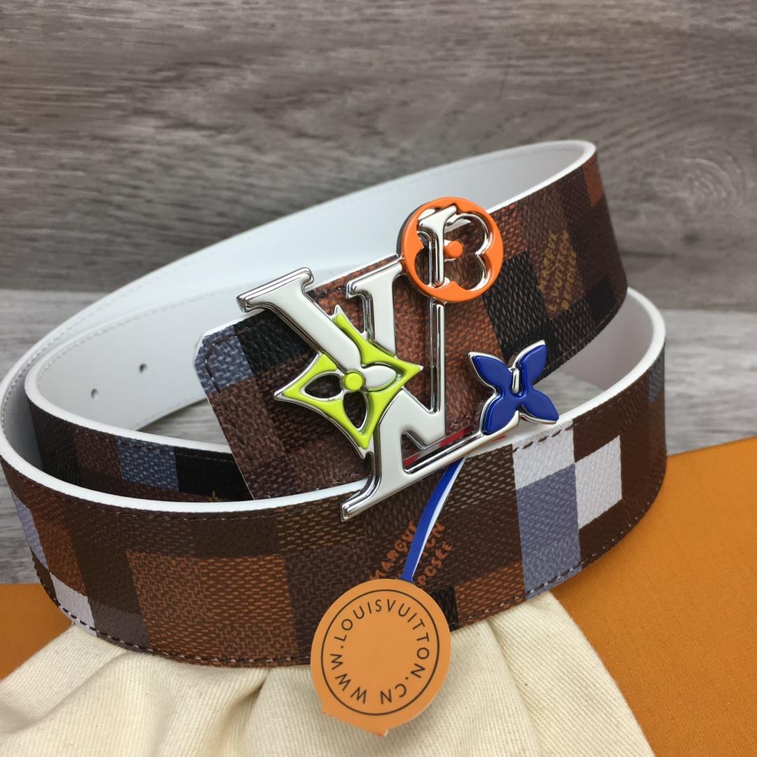 Louis Vuitton LV Initiales 40mm Reversible Belt - FashionPlug