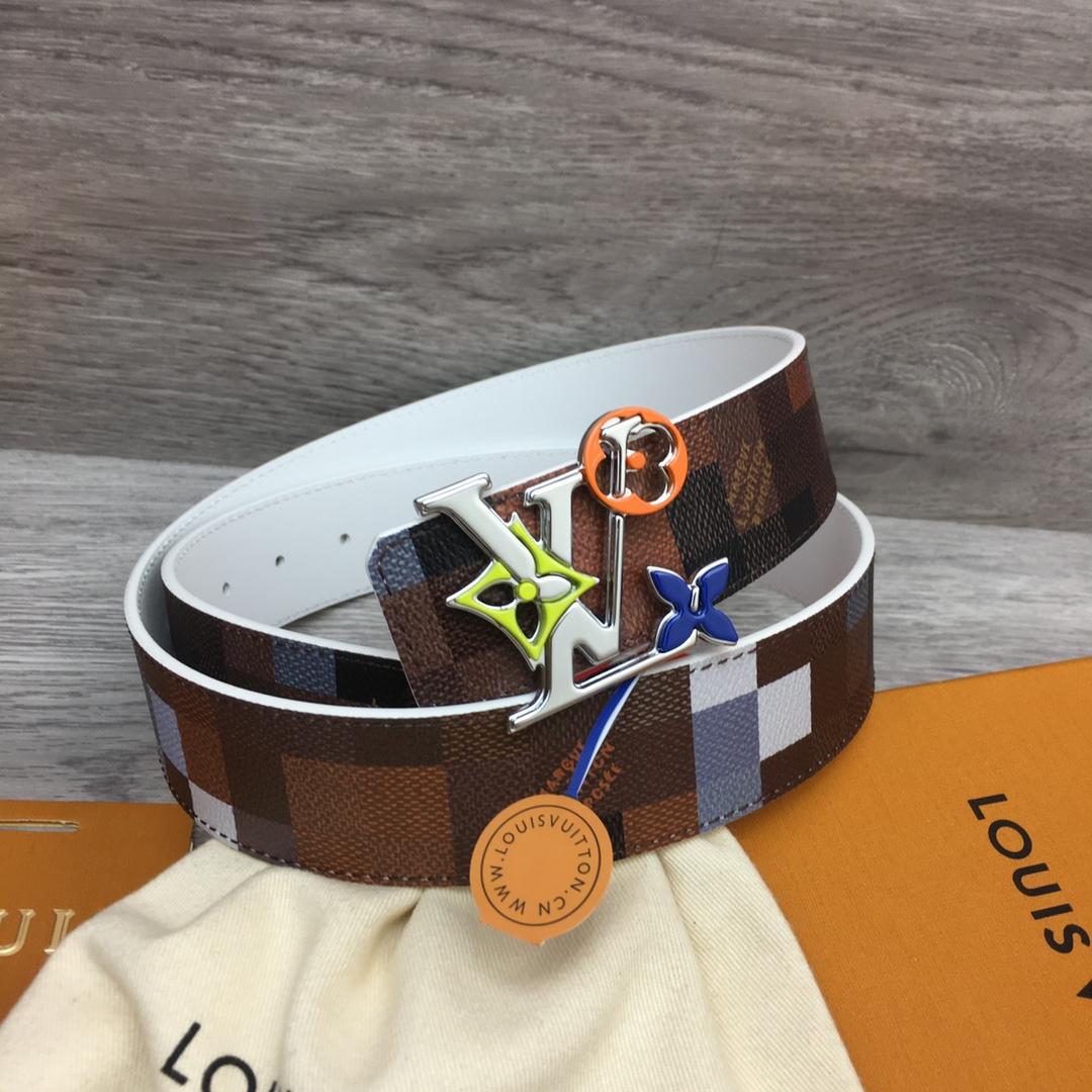 Louis Vuitton LV Initiales 40mm Reversible Belt - FashionPlug