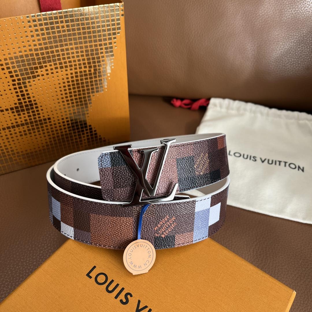 Louis Vuitton LV Initiales 40mm Reversible Belt - FashionPlug