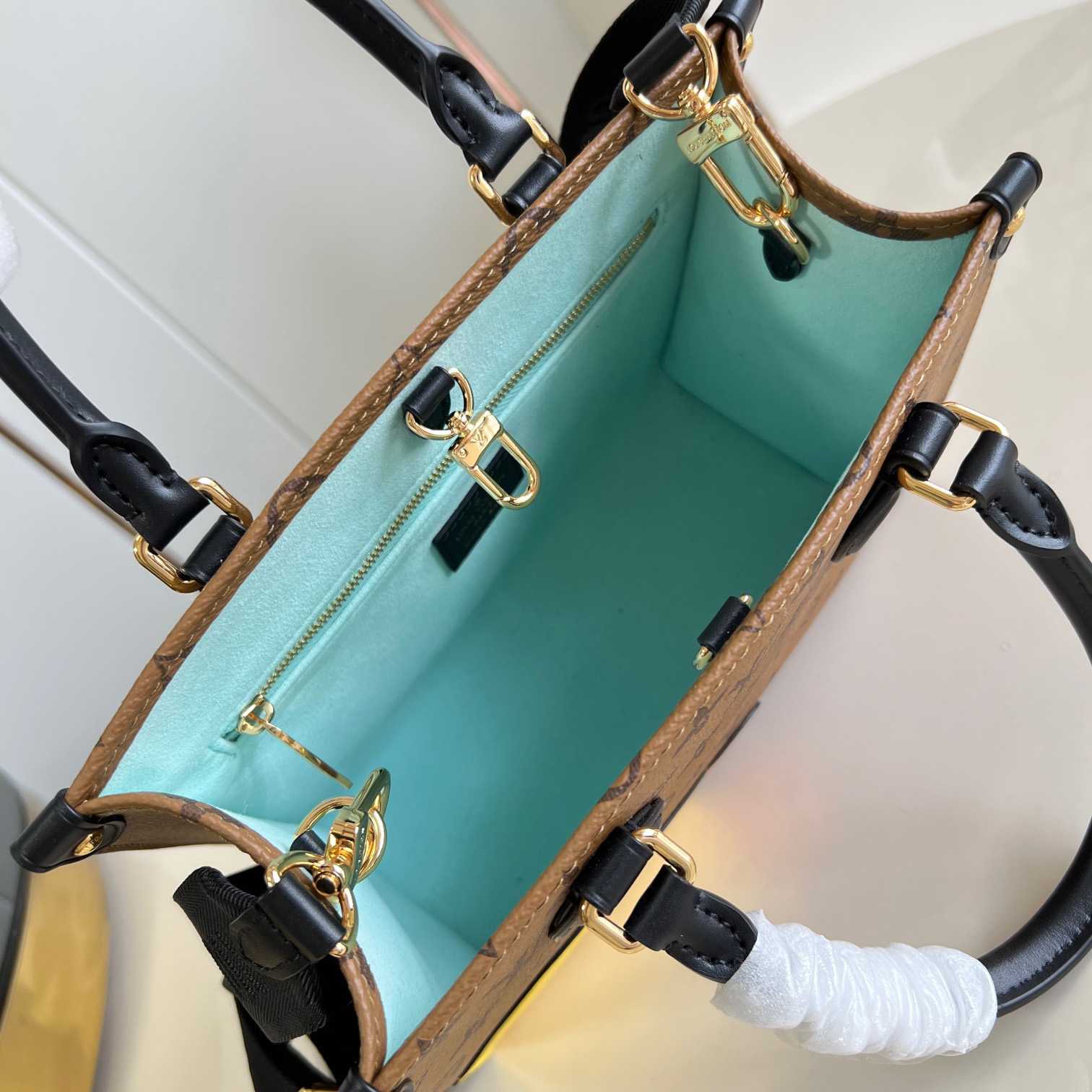 Louis Vuitton OnTheGo PM   M47199 - FashionPlug