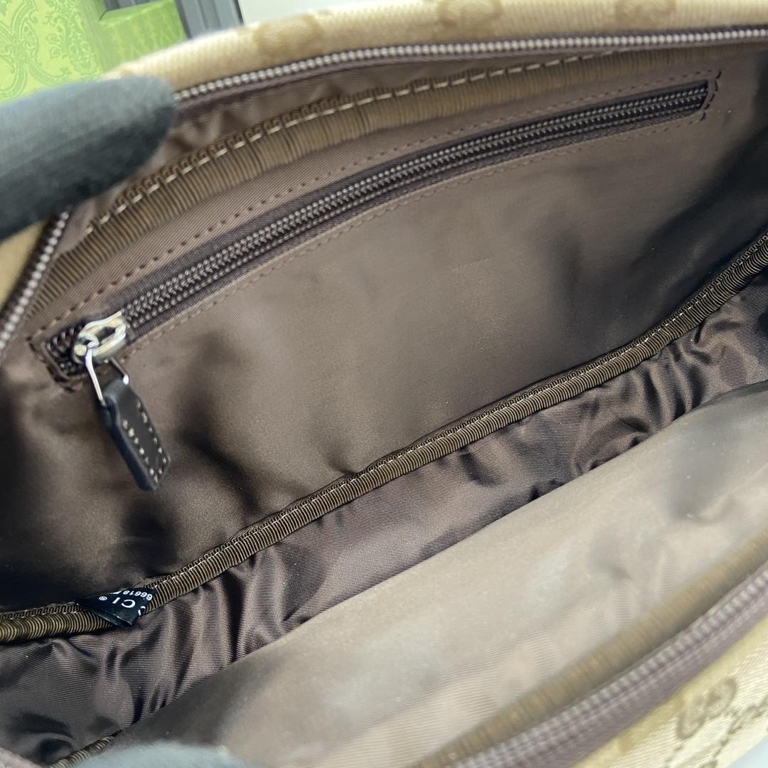 Gucci Small GG Crossbody Bag - FashionPlug