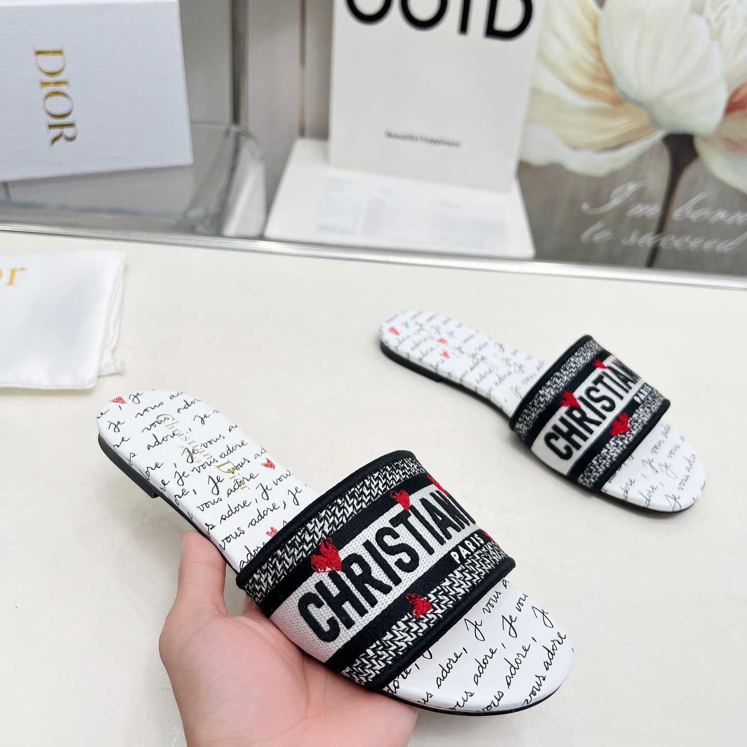 Dior Dway Slide - FashionPlug