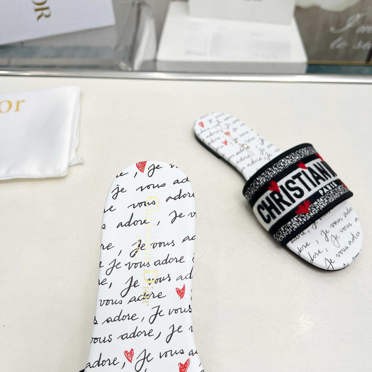 Dior Dway Slide - FashionPlug