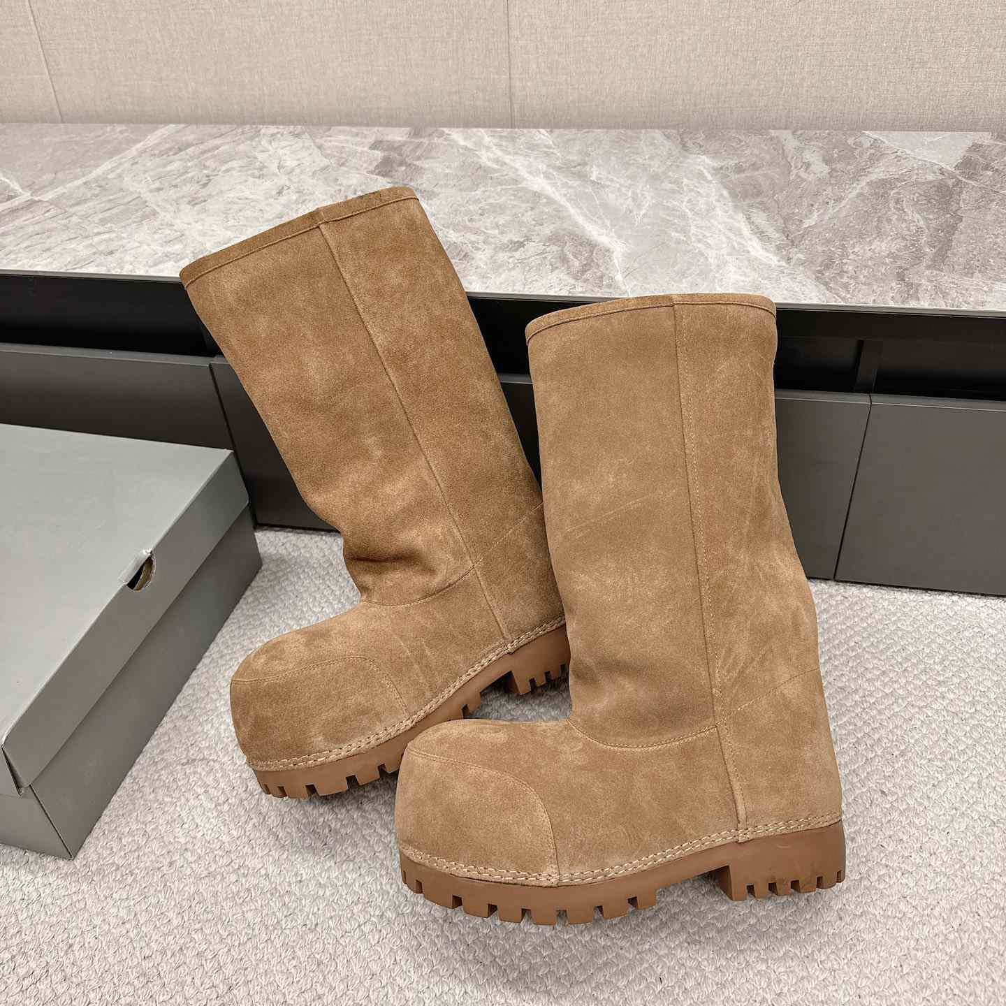Balenciaga High Boot - FashionPlug