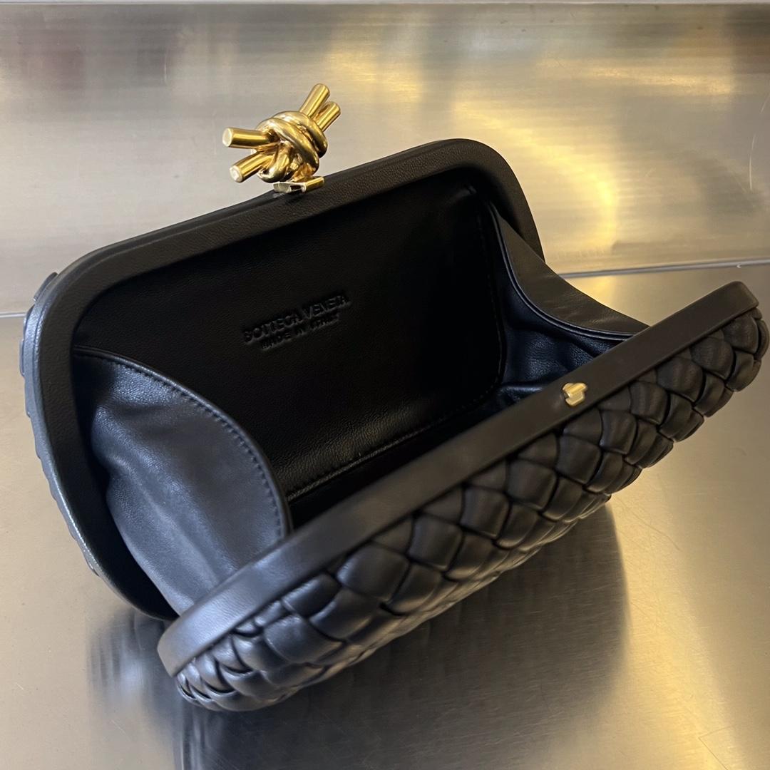 Bottega Veneta Knot - FashionPlug