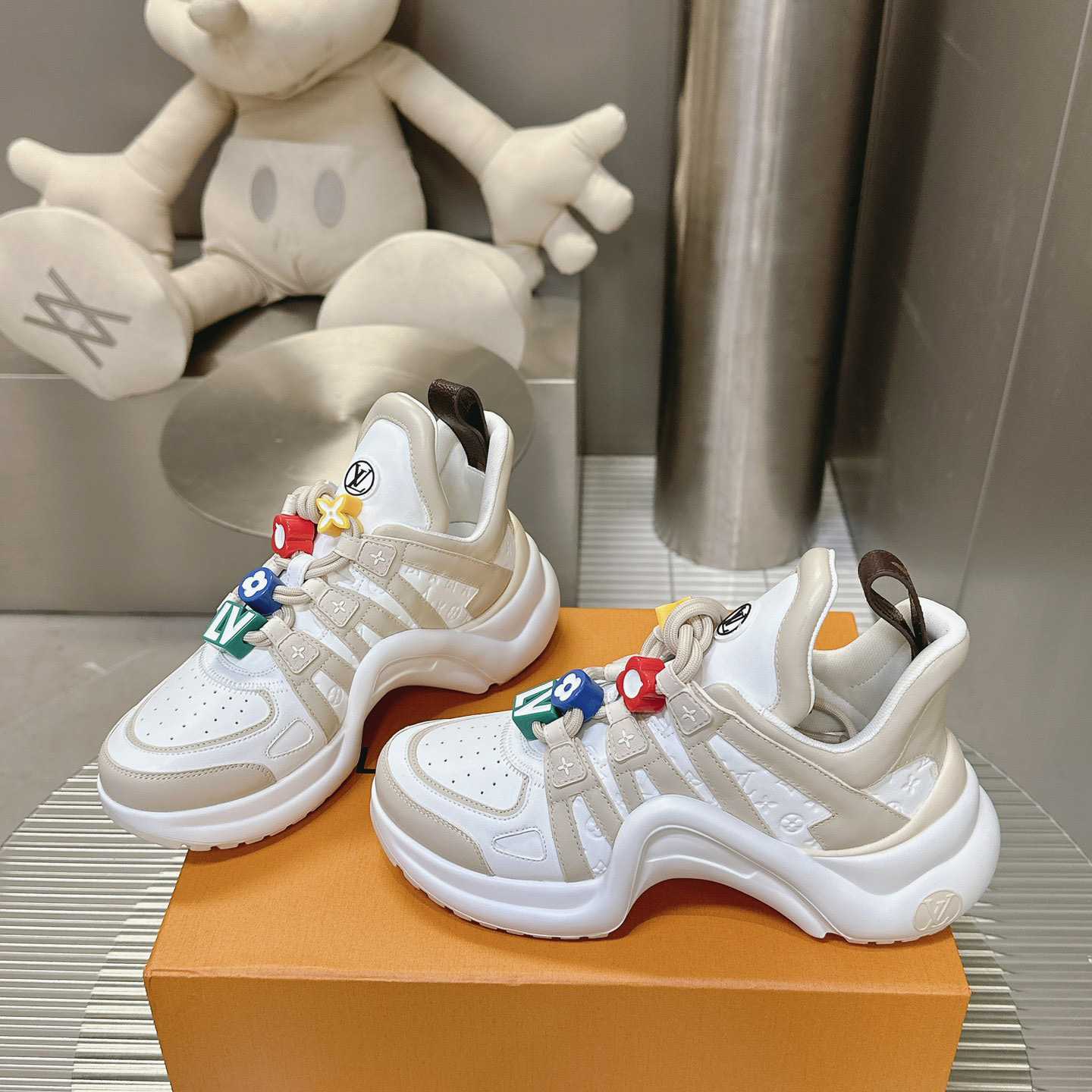 Louis Vuitton LV Archlight Sneaker   1AD2GJ - FashionPlug