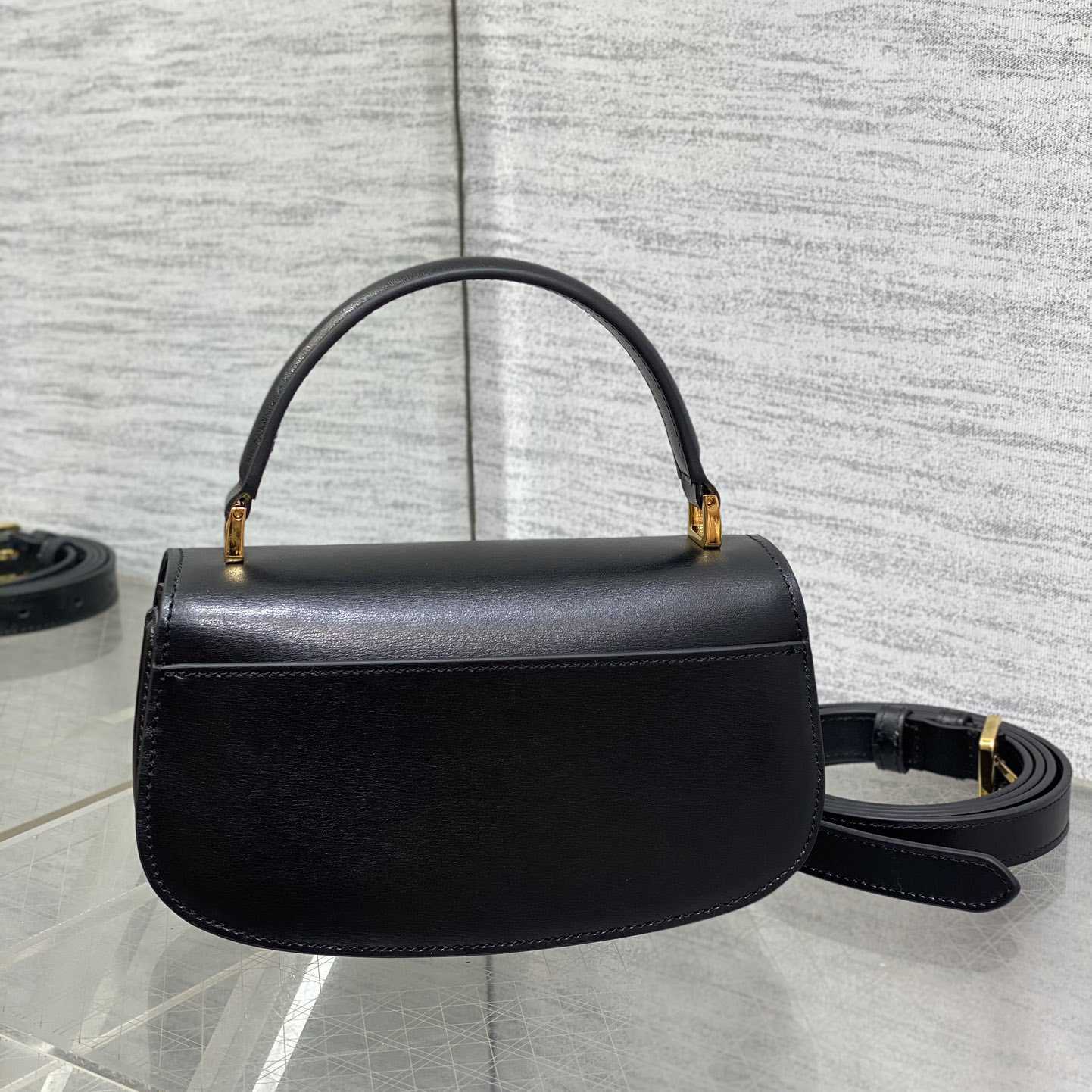 Dior Small 30 Montaigne Avenue Top Handle Bag - FashionPlug