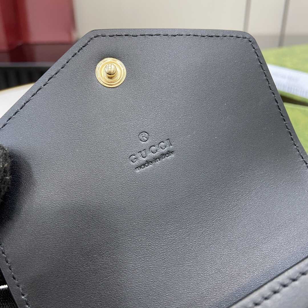Gucci GG Card Case  - FashionPlug