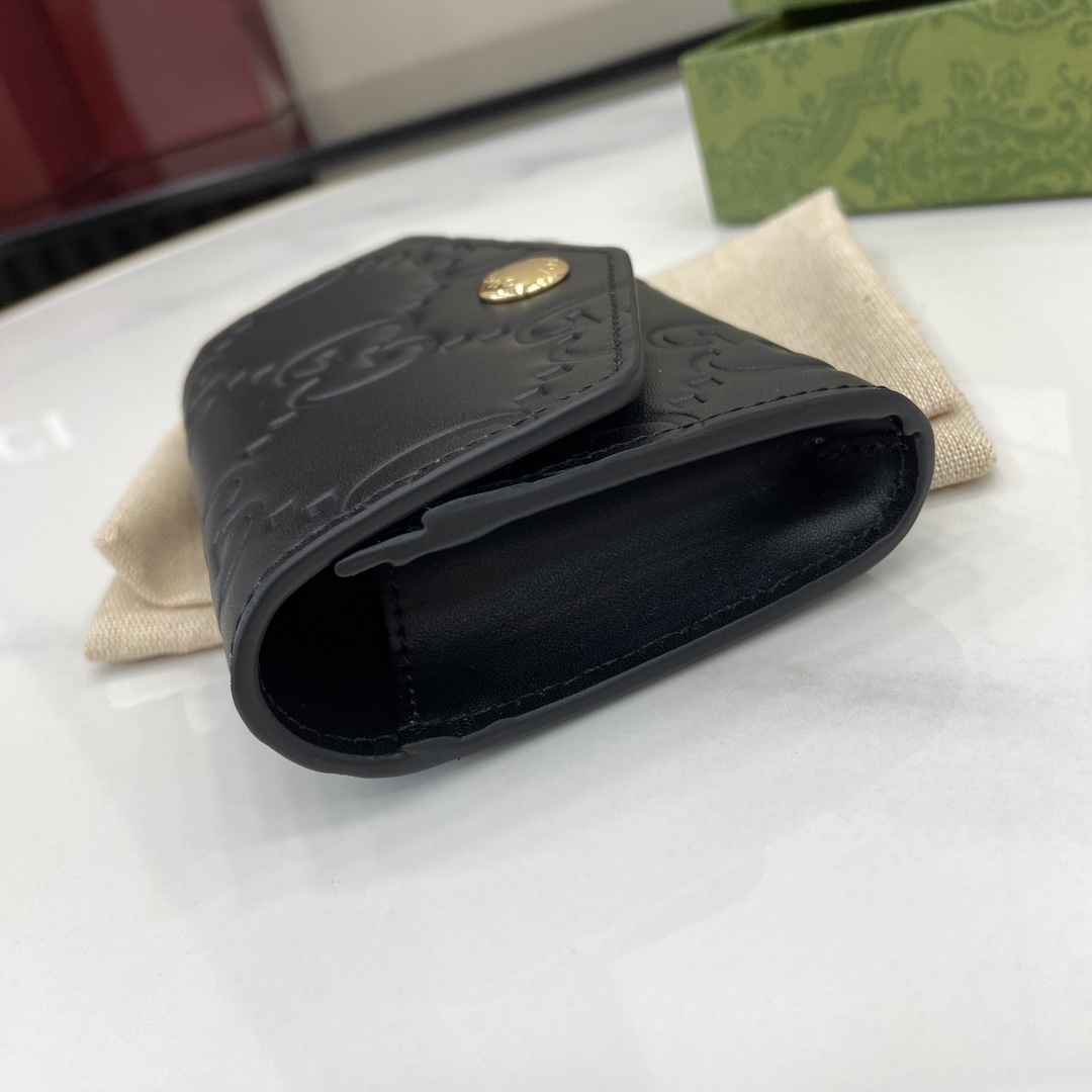 Gucci GG Card Case  - FashionPlug