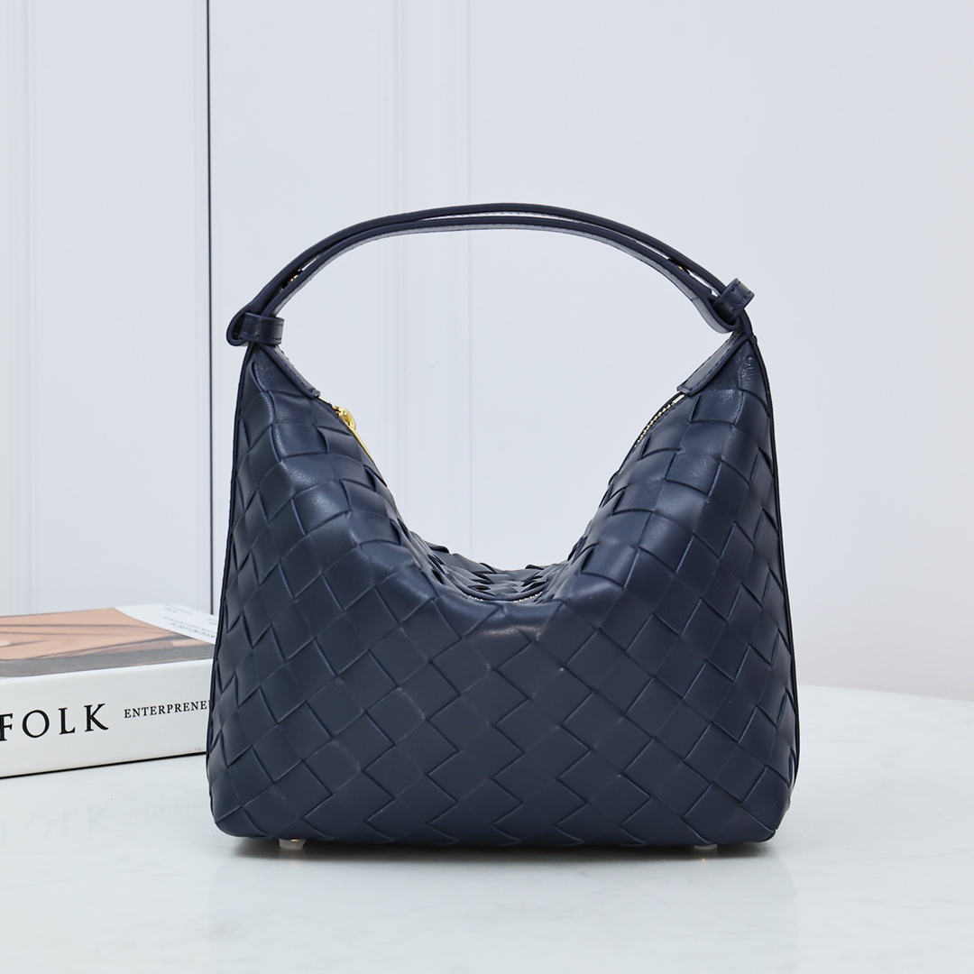 Bottega Veneta Mini Wallace - FashionPlug