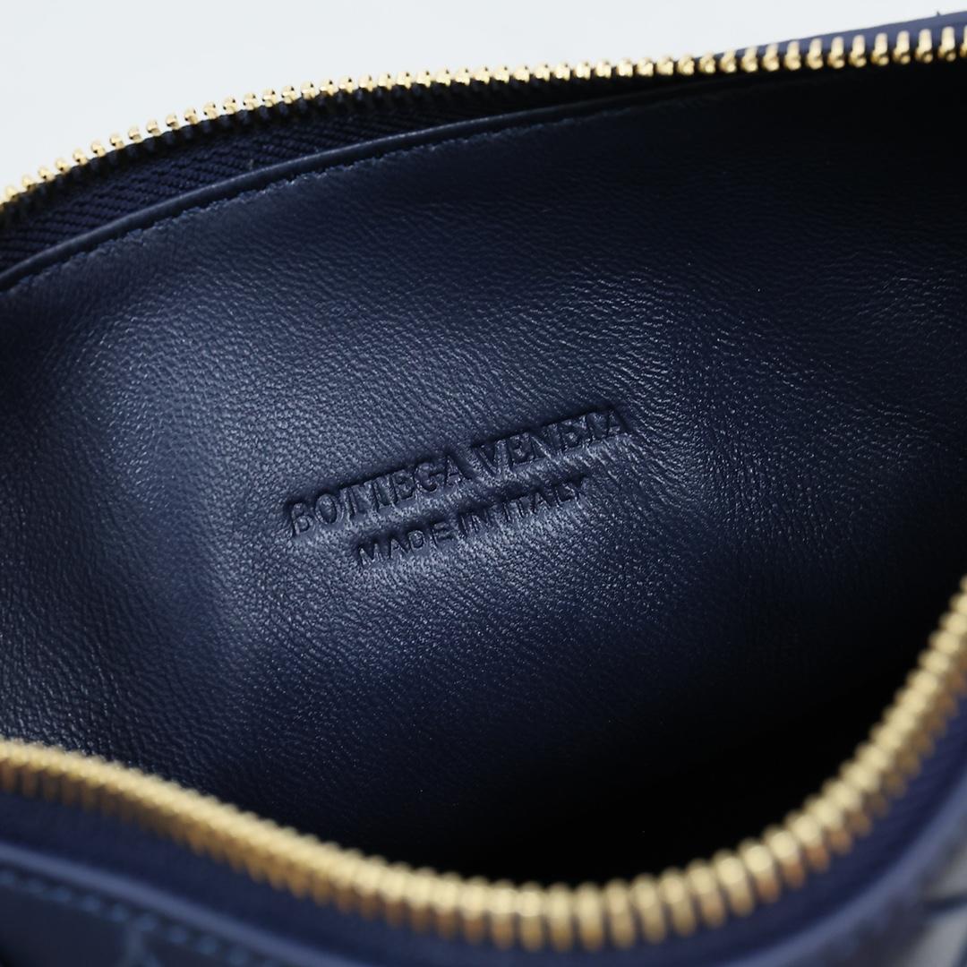 Bottega Veneta Mini Wallace - FashionPlug