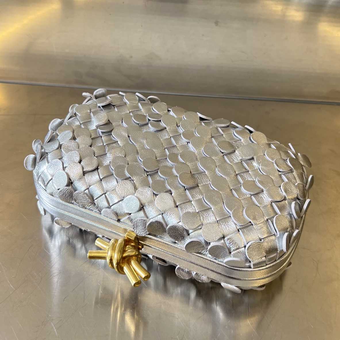 Bottega Veneta Knot （19*11.5*5cm） - FashionPlug