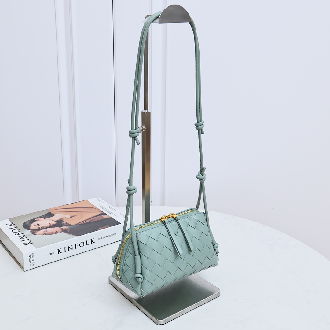 Bottega Veneta Intrecciato Concert Pouch   - FashionPlug