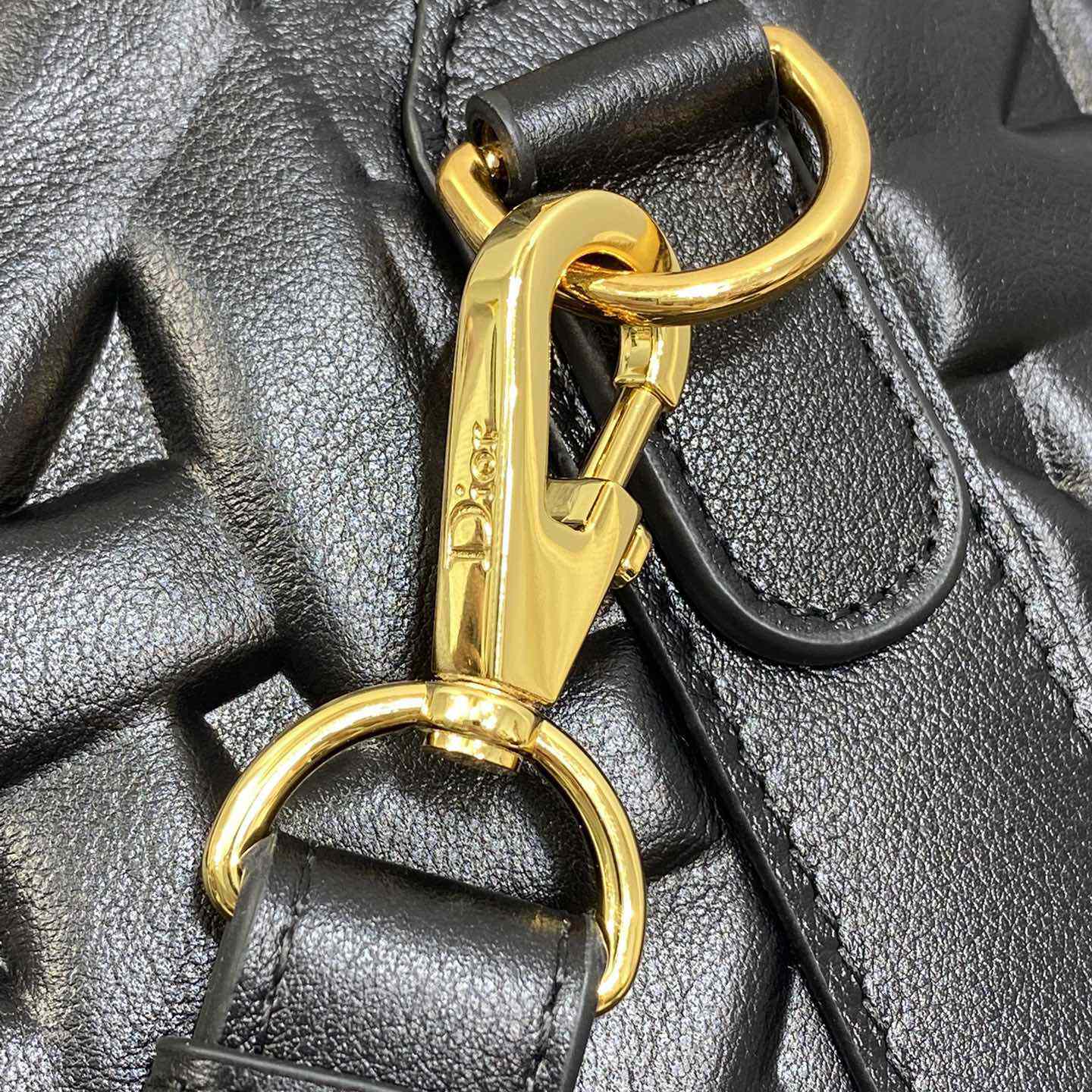 Dior Groove 25 Bag - FashionPlug