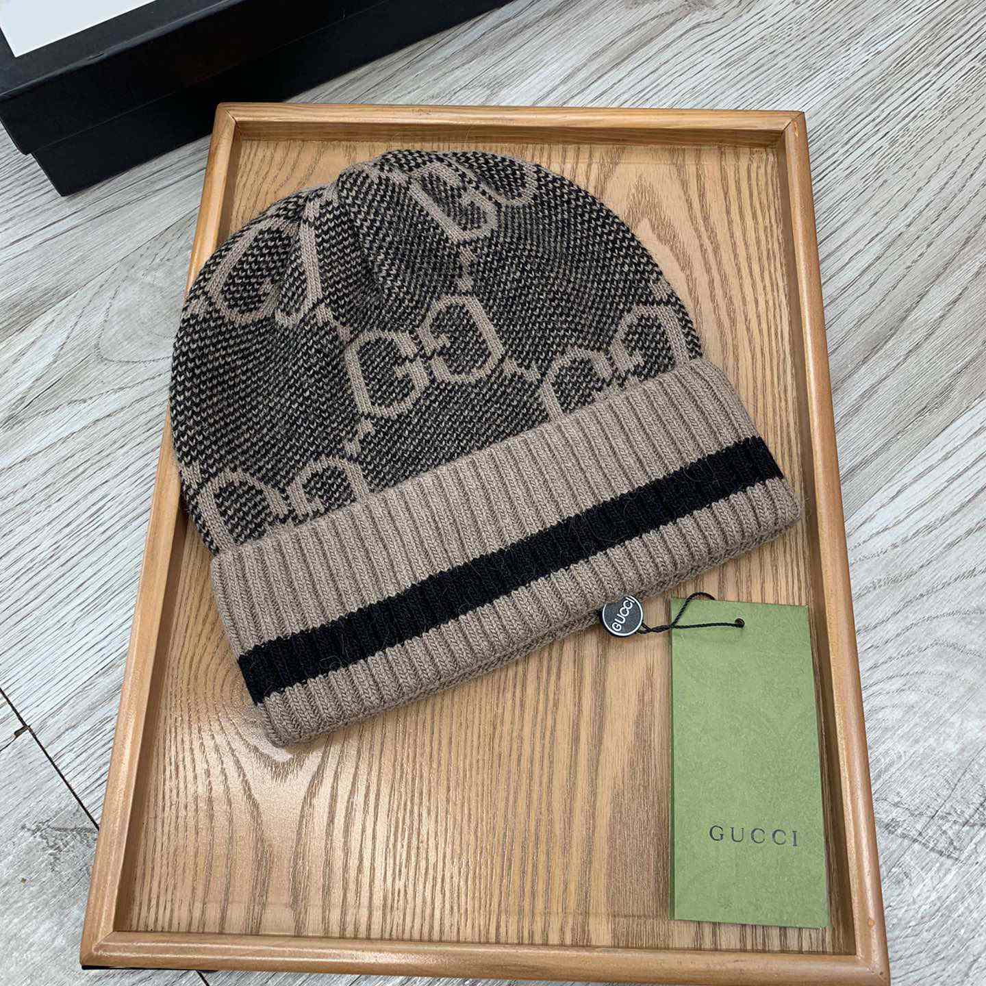 Gucci Beanie  - FashionPlug