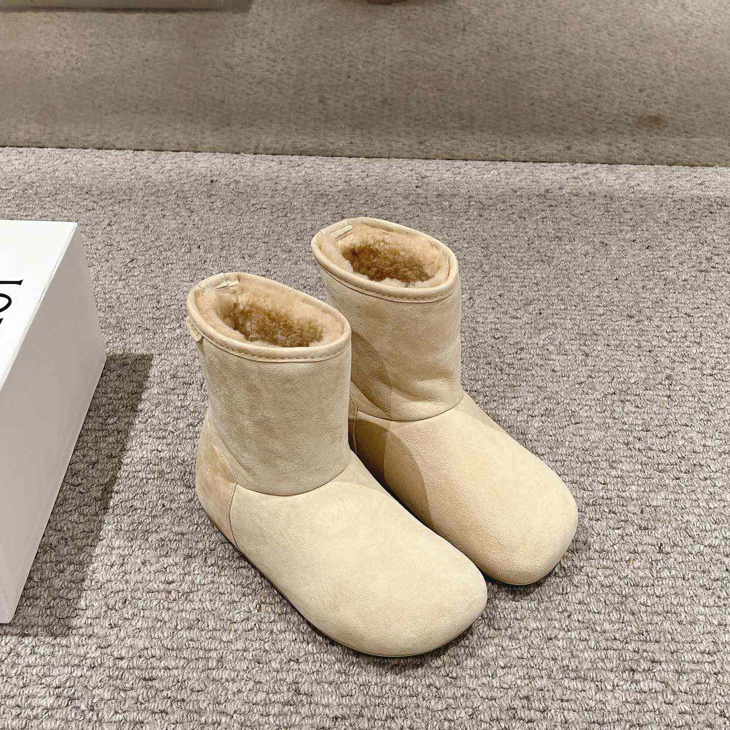 Loewe Lago Boot In Suede And Shearling - FashionPlug