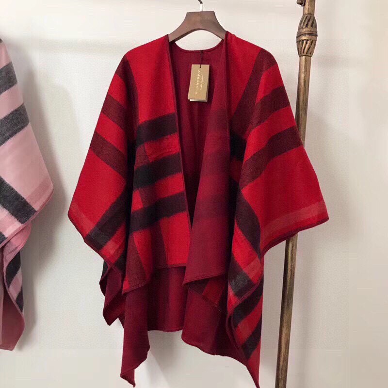 Burberry Charlotte Reversible Wool Felt Cape    140*140cm - FashionPlug