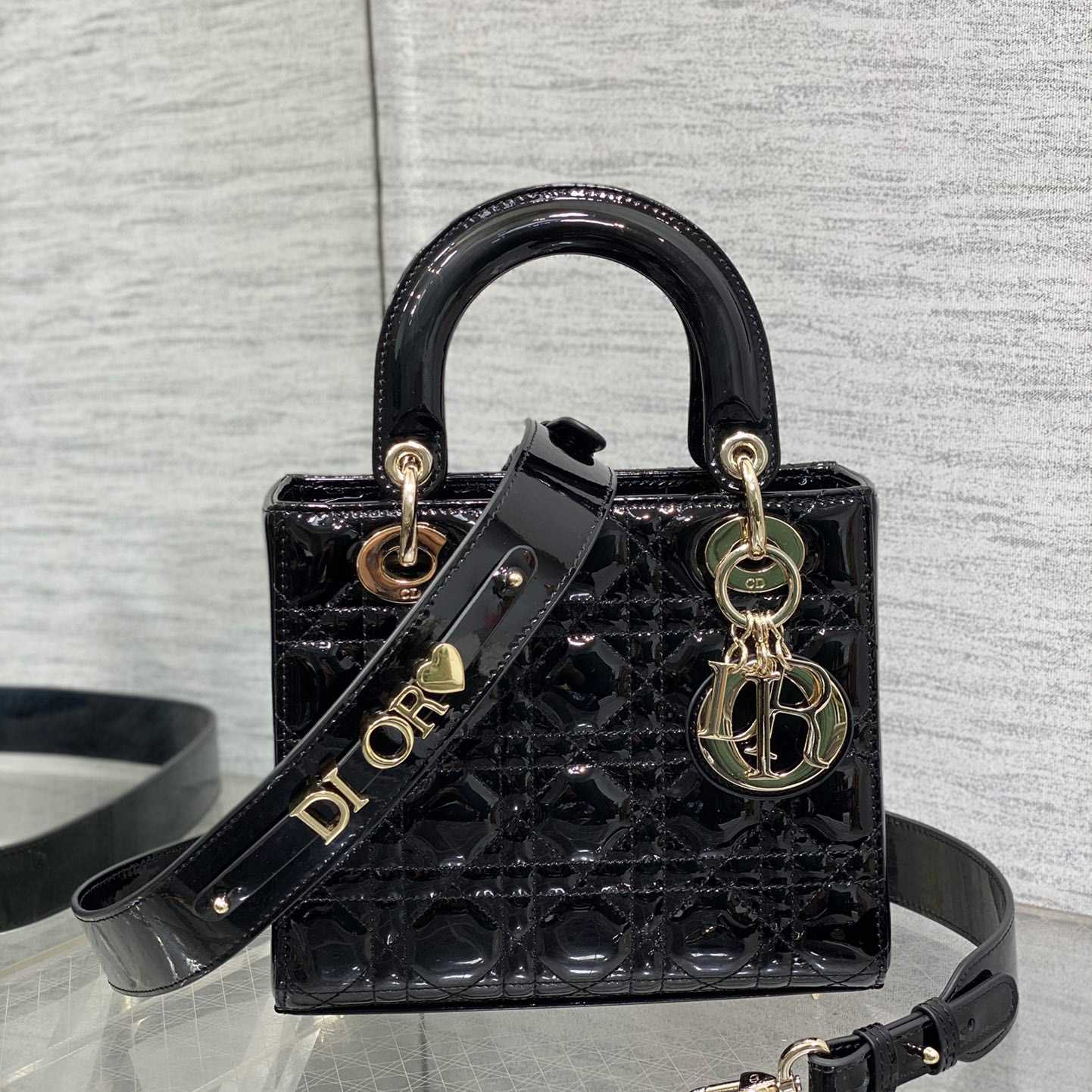 Dior  Lady Dior Bag  20m - FashionPlug