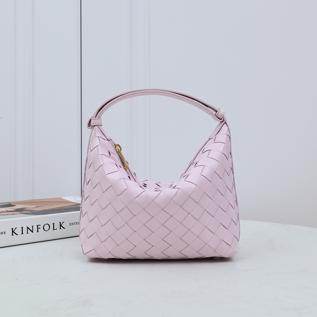 Bottega Veneta Mini Wallace - FashionPlug