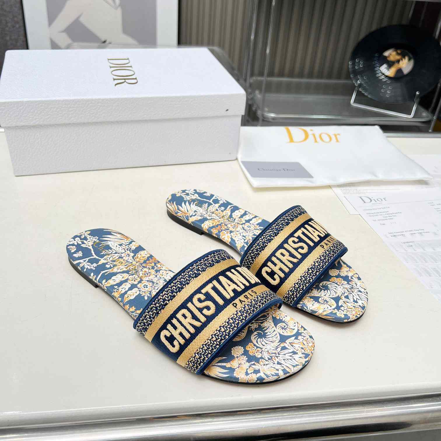 Dior Dway Slide - FashionPlug