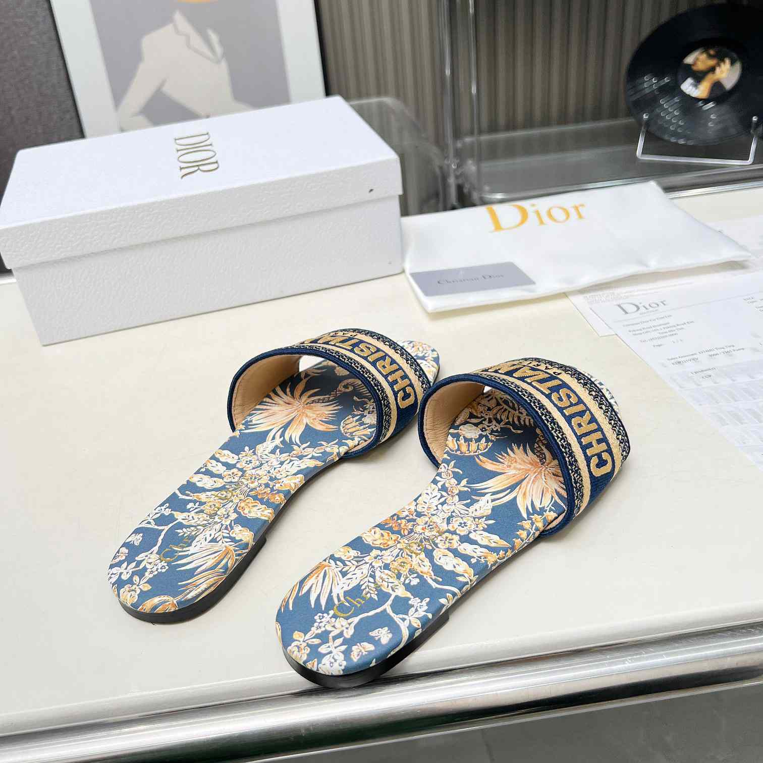 Dior Dway Slide - FashionPlug