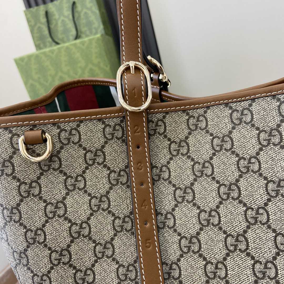 Gucci GG Emblem Medium Tote Bag - FashionPlug