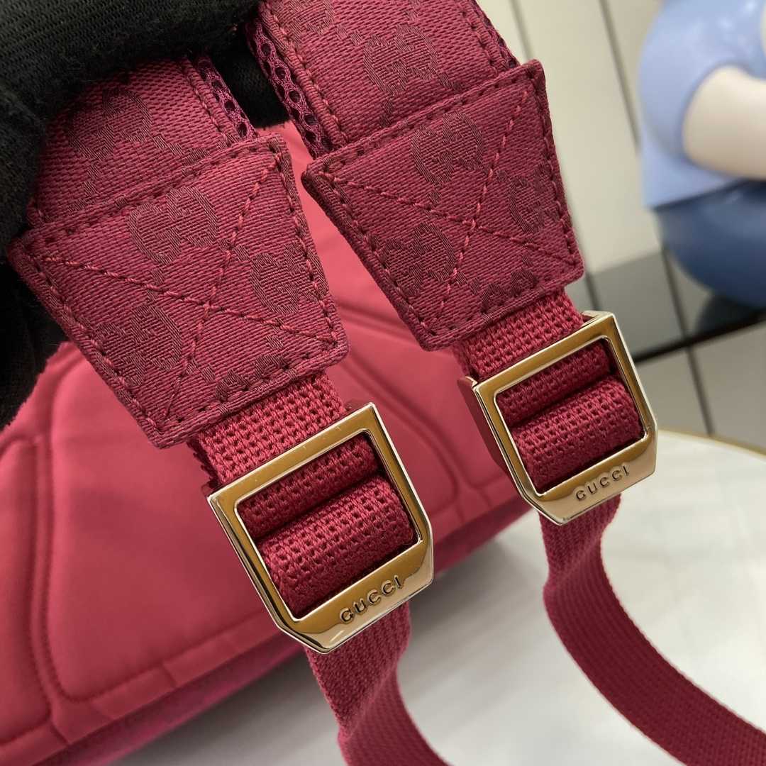 Gucci Medium Backpack With Gucci Logo - FashionPlug