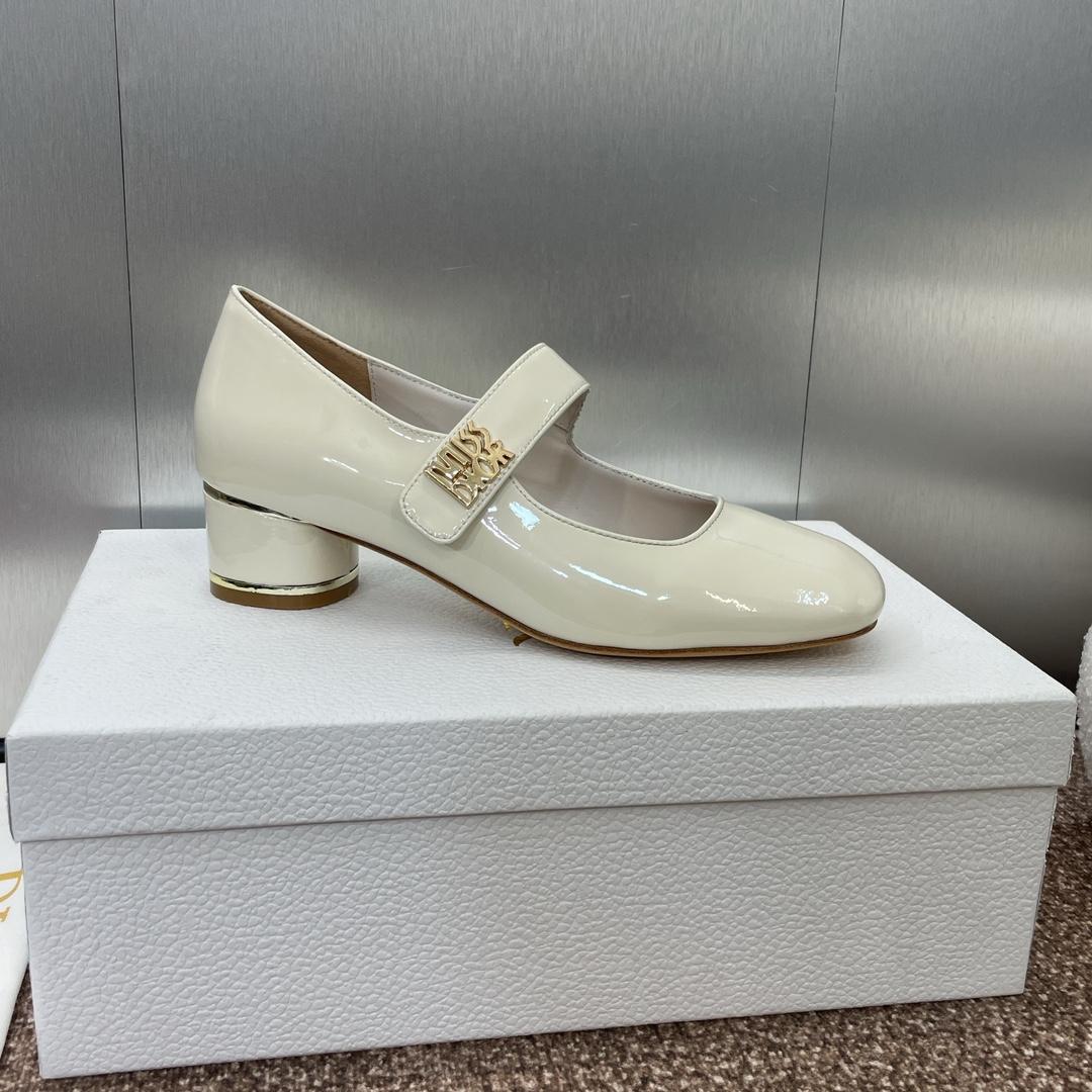 Dior Miss Dior Pump - FashionPlug