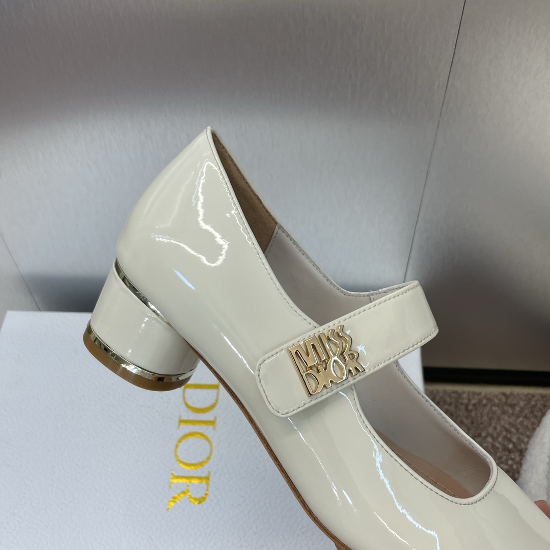 Dior Miss Dior Pump - FashionPlug