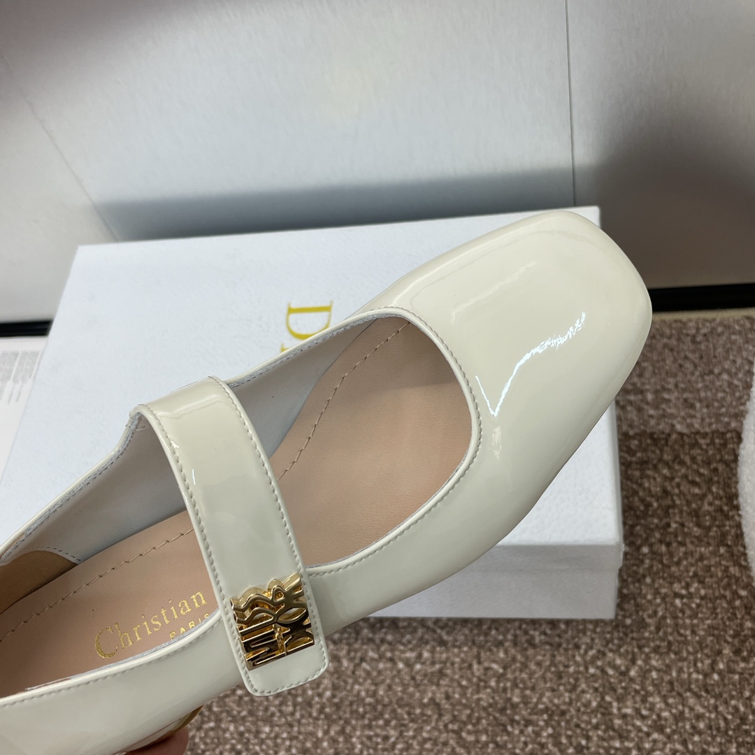 Dior Miss Dior Pump - FashionPlug