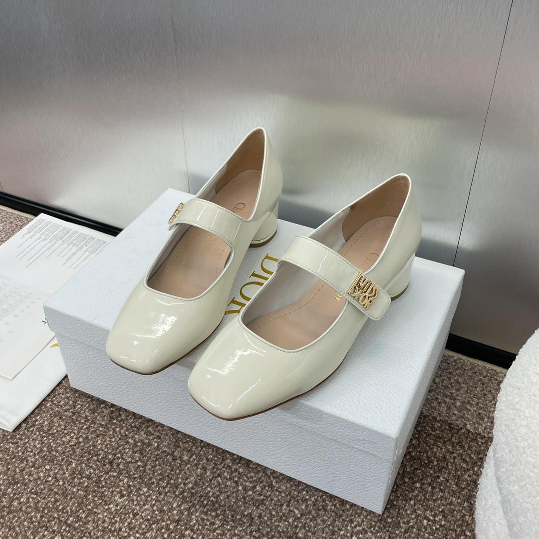 Dior Miss Dior Pump - FashionPlug