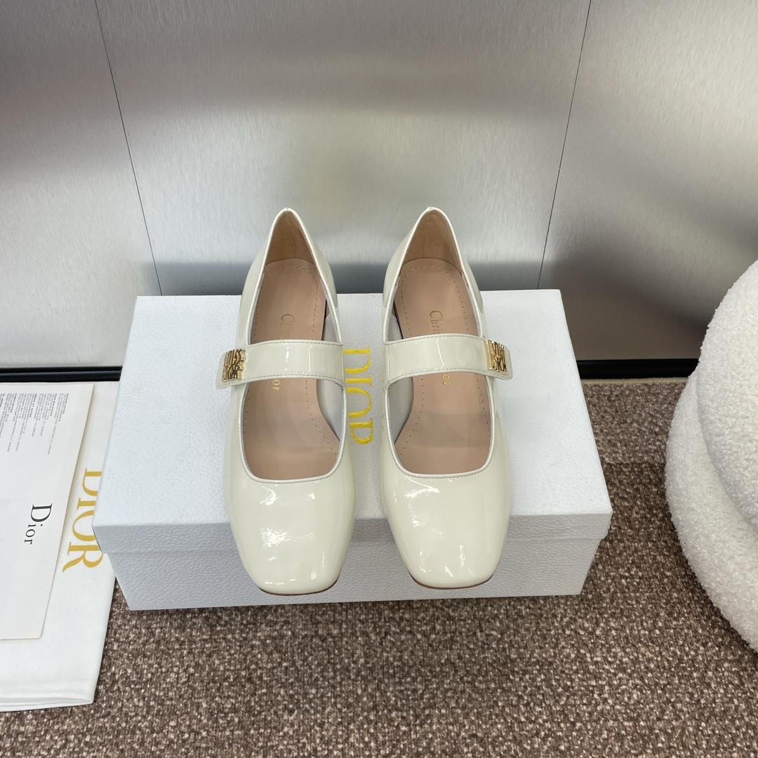 Dior Miss Dior Pump - FashionPlug
