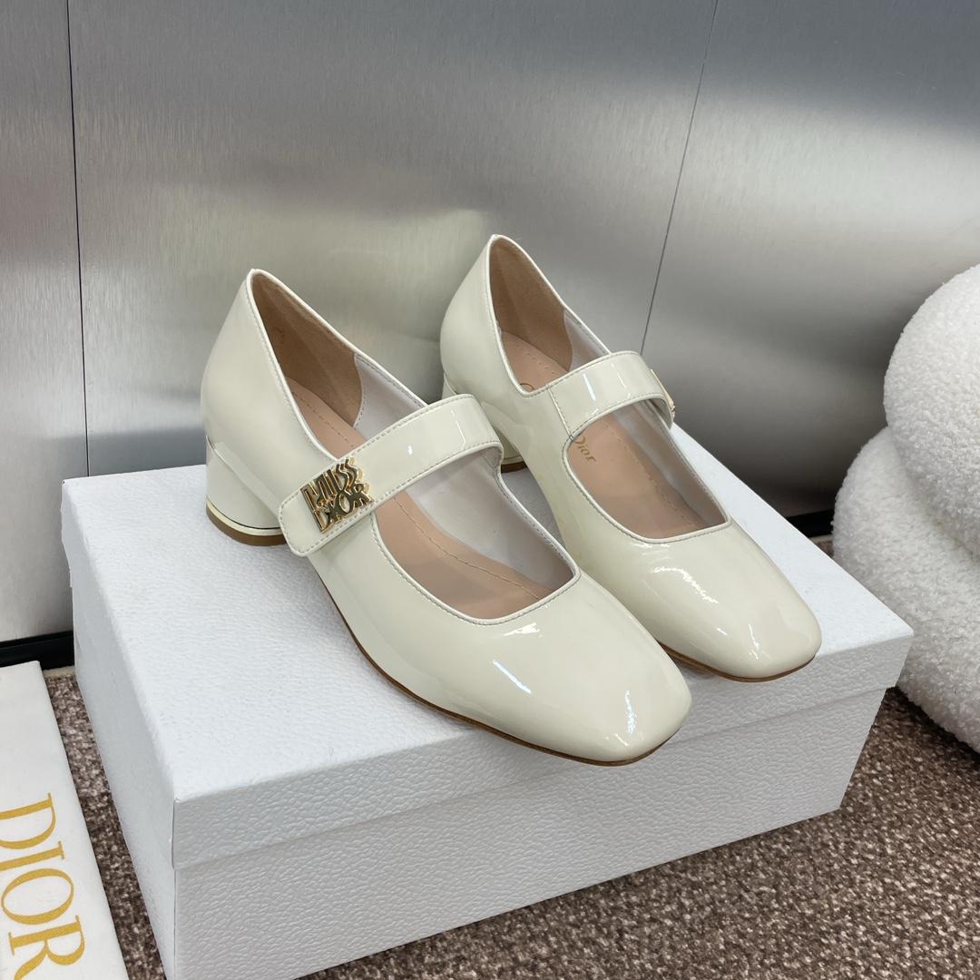 Dior Miss Dior Pump - FashionPlug