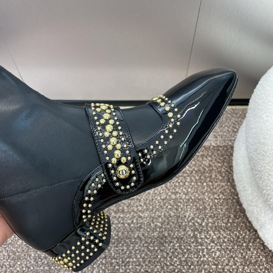 Dior Belle-D Heeled Ankle Boot - FashionPlug