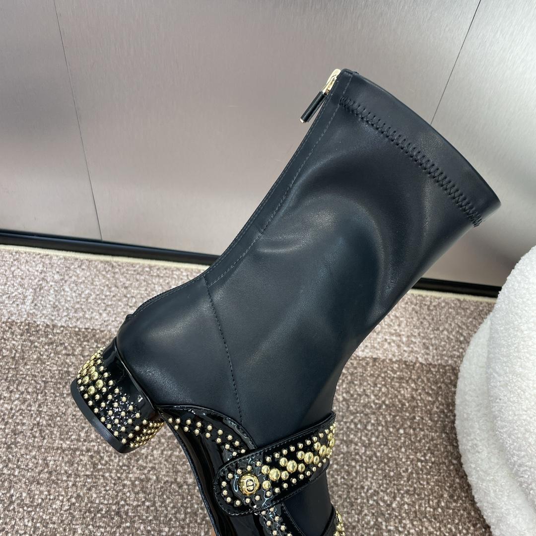 Dior Belle-D Heeled Ankle Boot - FashionPlug